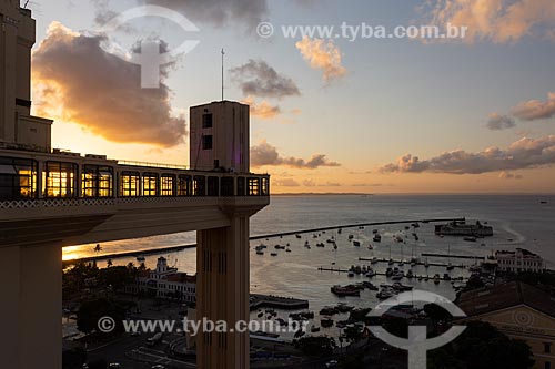  Sunset - Elevador Lacerda (Lacerda Elevator) - 1873  - Salvador city - Bahia state (BA) - Brazil