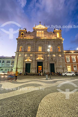 Lighted facade of the Primatial Cathedral Basilica of Sao Salvador (1672)