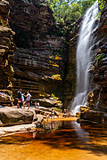  Tourists at Mosquito Waterfall - Chapada Diamantina National Park  - Lencois city - Bahia state (BA) - Brazil
