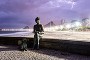  Clarice Lispector statue with protection mask on Copacabana beach - Coronavirus Crisis  - Rio de Janeiro city - Rio de Janeiro state (RJ) - Brazil