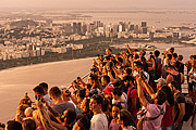  Tourists observing the sunset from Sugar Loaf mirante  - Rio de Janeiro city - Rio de Janeiro state (RJ) - Brazil