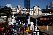  People disembarking at Praça XV station during the Coronavirus crisis  - Rio de Janeiro city - Rio de Janeiro state (RJ) - Brazil