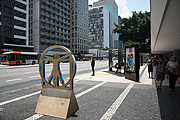 Vitruviano Parede - Rereading of the work, The Vitruvian Man, by Leonardo da Vinci - On Paulista Avenue  - Sao Paulo city - Sao Paulo state (SP) - Brazil