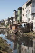 Shacks built invading a stream polluted by discharge of domestic sewage - Vila Velha city - Espirito Santo state (ES) - Brazil