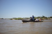 River transport on the Parnaiba River - Border of Piaui with Maranhao - Uniao city - Piaui state (PI) - Brazil