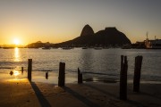 Sugarloaf Mountain at dawn seen from Botafogo Beach - Rio de Janeiro city - Rio de Janeiro state (RJ) - Brazil