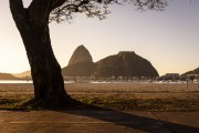 Sugarloaf Mountain at dawn seen from Botafogo Beach - Rio de Janeiro city - Rio de Janeiro state (RJ) - Brazil