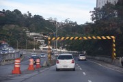 Traffic on Ministro Ivan Lins Avenue - Rio de Janeiro city - Rio de Janeiro state (RJ) - Brazil