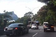 Traffic on Padre Leonel Franca Avenue - Rio de Janeiro city - Rio de Janeiro state (RJ) - Brazil