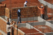 Construction Workers - Sao Jose do Rio Preto city - Sao Paulo state (SP) - Brazil