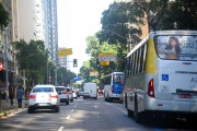 Traffic on city center street - Rio de Janeiro city - Rio de Janeiro state (RJ) - Brazil