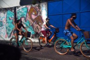People strolling by bicycle - Rio de Janeiro city - Rio de Janeiro state (RJ) - Brazil