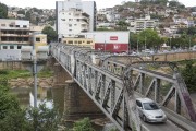 Metal bridge over the Itapemirim River - inaugurated in 1910 as a railway bridge that connected the city to the capital - Cachoeiro de Itapemirim city - Espirito Santo state (ES) - Brazil
