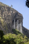 Concrete pillars making contention at Cantagalo Hill - Rio de Janeiro city - Rio de Janeiro state (RJ) - Brazil