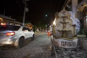 Fountain - Baia dos Golfinhos Avenue at night - Tibau city - Rio Grande do Norte state (RN) - Brazil
