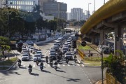 Vehicle traffic on Estado Avenue with the Expresso Tiradentes lane on the right - Sao Paulo city - Sao Paulo state (SP) - Brazil
