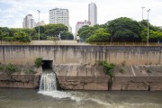 Mouth of the Glicerio Stream on Tamanduatei River - Sao Paulo city - Sao Paulo state (SP) - Brazil