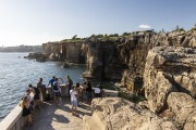 Tourists watching cliffs - Boca do Inferno - Cascais - Lisbon district - Portugal