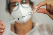 Start of vaccination against Covid-19 in health professionals - Sao Jose do Rio Preto city - Sao Paulo state (SP) - Brazil