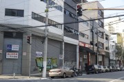 Jose Paulino street commerce with closed stores and little movement due to the Coronavirus Crisis - Sao Paulo city - Sao Paulo state (SP) - Brazil