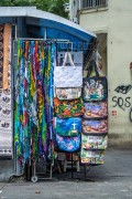 Newsstand with scarf and bags for sale - Rio de Janeiro city - Rio de Janeiro state (RJ) - Brazil
