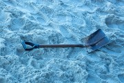 Shovel in the sand of Copacabana Beach - Post 6 - Rio de Janeiro city - Rio de Janeiro state (RJ) - Brazil