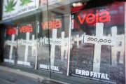 Edition of Veja Magazine with headlines stating that Brazil had 500,000 killed by Covid 19 - Rio de Janeiro city - Rio de Janeiro state (RJ) - Brazil