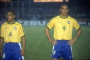 Roberto Carlos and Ronaldo Fenômeno - Brazilian National Team - Brazil vs Argentina match - Rio de Janeiro city - Rio de Janeiro state (RJ) - Brazil