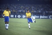 Aldair and Denilson - Brazilian Team - Brazil vs Argentina match - Preparation for the 1998 World Cup - Rio de Janeiro city - Rio de Janeiro state (RJ) - Brazil