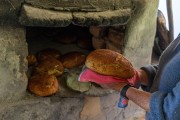 Vegetable bread made in wood-fired clay oven by Dona Dodoca, personality of Tres Picos State Park - Nova Friburgo city - Rio de Janeiro state (RJ) - Brazil