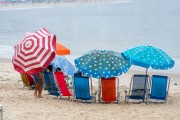 Beach tents and sun loungers at Copacabana Beach - Rio de Janeiro city - Rio de Janeiro state (RJ) - Brazil