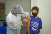 Boy being vaccinated against Covid-19 at a SUS health center - Guarani city - Minas Gerais state (MG) - Brazil