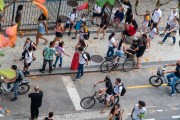 Pedestrians and cyclists on Francisco Otaviano Street - Rio de Janeiro city - Rio de Janeiro state (RJ) - Brazil