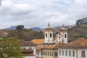 Colonial houses and Minor Basilica of Nossa Senhora do Pilar (1733) - Ouro Preto city - Minas Gerais state (MG) - Brazil