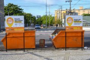 Ecoponto - Ecological Island - Dumpsters for disposing of rubble solid and bulky waste next to the curb - Fortaleza city - Ceara state (CE) - Brazil