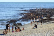 Bathers and reefs at Volta da Jurema Beach - Fortaleza city - Ceara state (CE) - Brazil