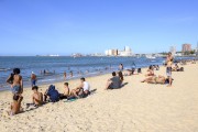 Bathers at Volta da Jurema Beach - Fortaleza city - Ceara state (CE) - Brazil