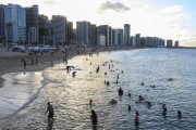 Bathers on Mansa Beach at sunset - Fortaleza city - Ceara state (CE) - Brazil