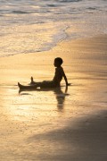 Child playing on Arpoador Beach - Rio de Janeiro city - Rio de Janeiro state (RJ) - Brazil