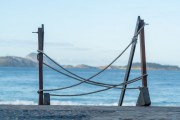 Ropes prohibiting the use of the wooden ladder that gives access to Arpoador beach - Rio de Janeiro city - Rio de Janeiro state (RJ) - Brazil