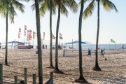 Coconut trees, kiosks and flags on Copacabana Beach - Rio de Janeiro city - Rio de Janeiro state (RJ) - Brazil