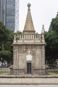 Mestre Valentim Fountain (1789) - also known as Pyramid Fountain - XV de Novembro square  - Rio de Janeiro city - Rio de Janeiro state (RJ) - Brazil