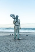 Statue of maestro Tom Jobim on Arpoador Beach boardwalk - Rio de Janeiro city - Rio de Janeiro state (RJ) - Brazil