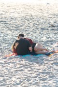 Couple kissing on Diabo Beach - Rio de Janeiro city - Rio de Janeiro state (RJ) - Brazil
