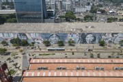 Picture taken with drone of the warehouses of Gamboa Pier - Rio de Janeiro Port - with the Ethnicities Wall - Mayor Luiz Paulo Conde Waterfront (2016)  - Rio de Janeiro city - Rio de Janeiro state (RJ) - Brazil