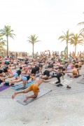 People practicing yoga - Arpoador - Rio de Janeiro city - Rio de Janeiro state (RJ) - Brazil