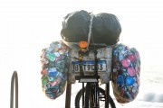 Bicycle modified to transport recyclable aluminum cans - Arpoador - Rio de Janeiro city - Rio de Janeiro state (RJ) - Brazil