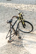 Bicycle with rear wheel stolen from the bike rack - Bike rack in Leme - Rio de Janeiro city - Rio de Janeiro state (RJ) - Brazil