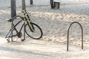 Bicycle with rear wheel stolen from the bike rack - Bike rack in Leme - Rio de Janeiro city - Rio de Janeiro state (RJ) - Brazil