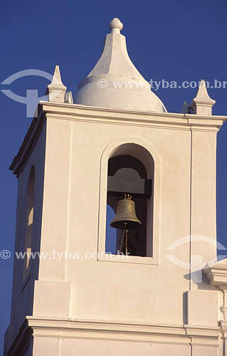  Detalhe da torre e sino da Capela São João Batista - Barra de São João - RJ - Brasil  - Casimiro de Abreu - Rio de Janeiro - Brasil